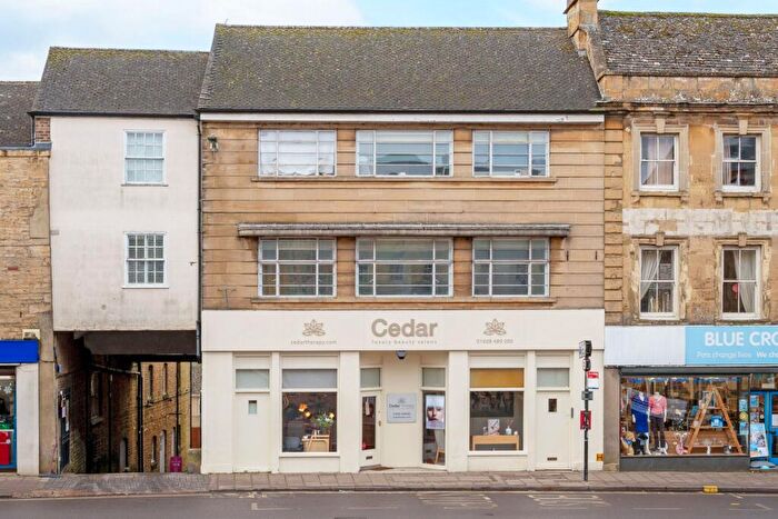 2 Bedroom Flat To Rent In West Street, Chipping Norton, OX7