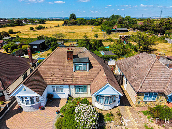 1 Bedroom Semi-Detached Bungalow For Sale In Fairfield Avenue, Grays, RM16