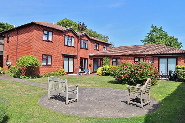 2 Bedroom Retirement Property For Sale In Grosvenor Court, Stubbington, PO14