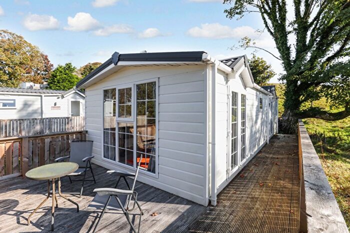 2 Bedroom Mobile/park Home For Sale In Bluebell Dell, Auchengower Park, Cove, Helensburgh, G84