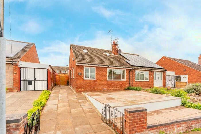 3 Bedroom Semi-Detached Bungalow To Rent In Attwood Crescent, Wyken, Coventry, CV2