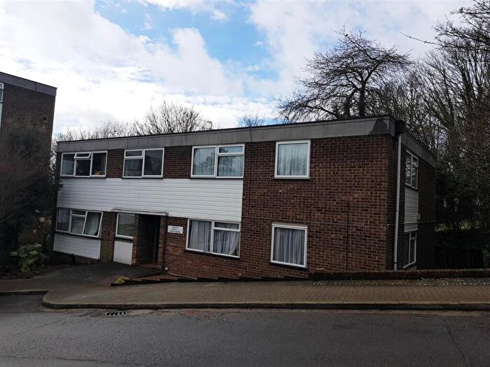 2 Bedroom Flat To Rent In Wendela Court, Harrow On The Hill, Middlesex, HA1