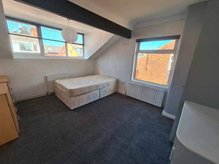 3 Bedroom House To Rent In Granby Place, Leeds, LS6