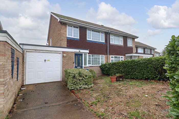 3 Bedroom Semi Detached House For Sale In William Avenue, Margate, Kent, CT9