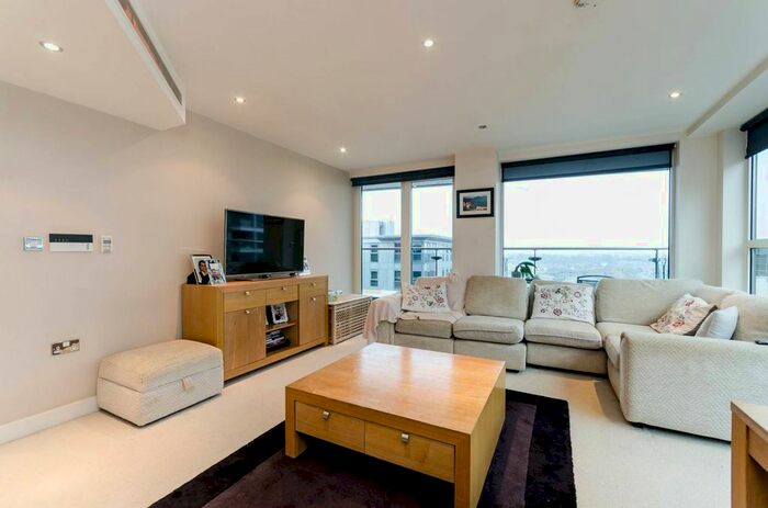 2 Bedroom Flat To Rent In Imperial Wharf, Fulham, London, SW6