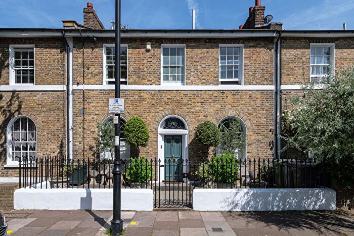 7 Bedroom Terraced House For Sale In Hemingford Road, Barnsbury, N1