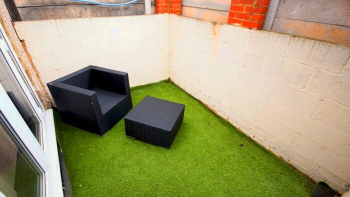 1 Bedroom Flat To Rent In Ashgrove Road, Ilford, IG3