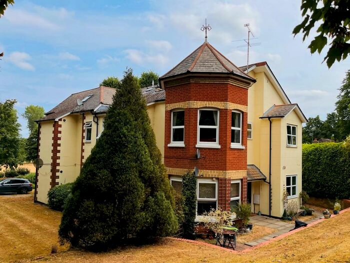1 Bedroom Apartment To Rent In Guildford Road, Farnham, GU10