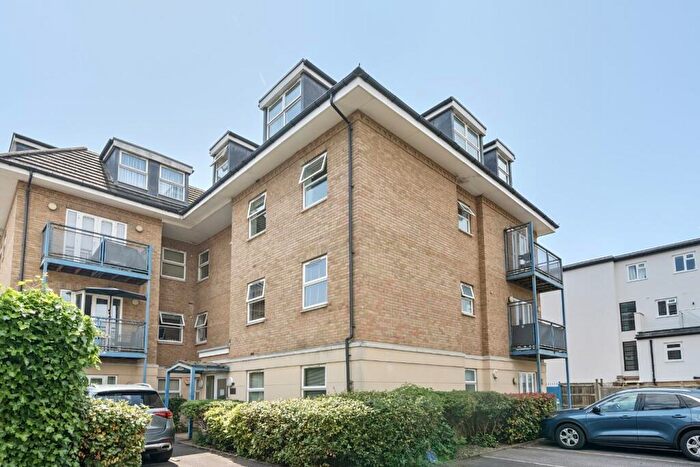 2 Bedroom Apartment To Rent In Fairfield Road, Beckenham, BR3