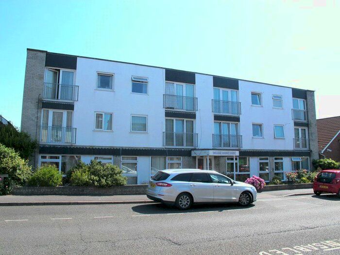 2 Bedroom Flat To Rent In William George Court, High Street, Lee On The Solent, Hampshire, PO13