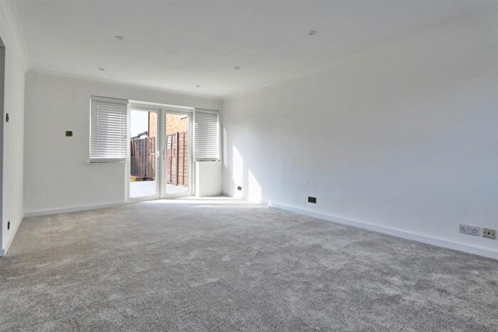 4 Bedroom House To Rent In Merlin Drive, Off Downham Road, Ely, CB6