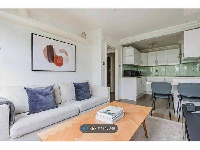 1 Bedroom Flat To Rent In Fitzroy Street, London, W1T