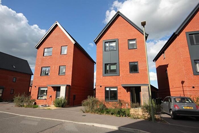 3 Bedroom Detached House To Rent In Glassfield Road, Whiteley, Whiteley, PO15