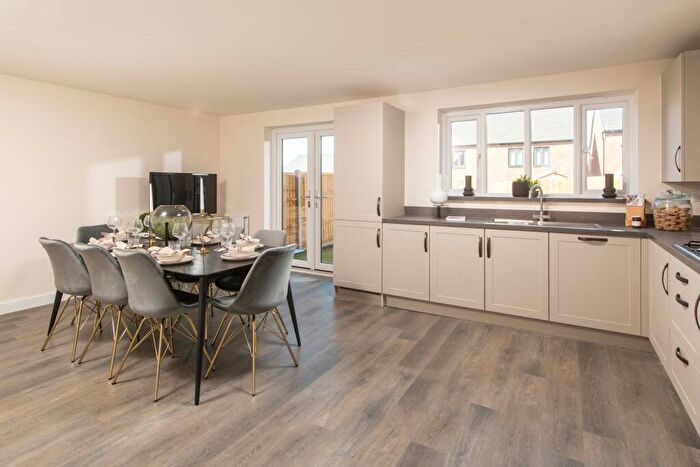 4 Bedroom Semi Detached House For Sale In Nuffield Road, St Neots, Cambridgeshire, PE19