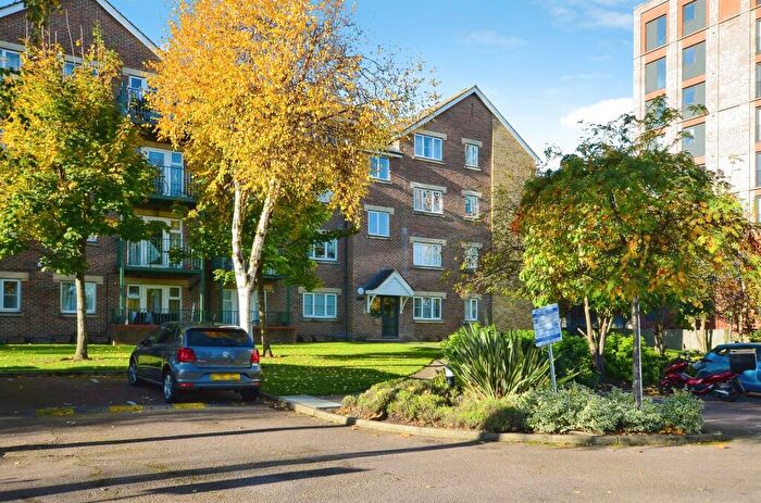2 Bedroom Apartment For Sale In Sheepcote Road, Harrow, HA1