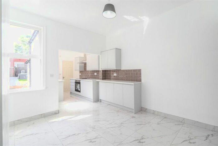 2 Bedroom Terraced House For Sale In Melbourne Road, Earlsdon, Coventry, CV5