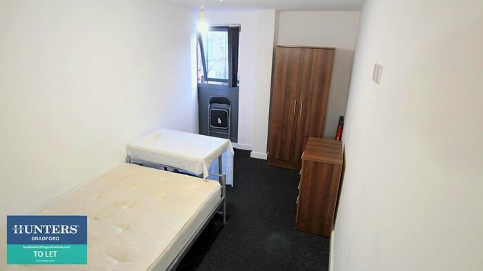 1 Bedroom Flat To Rent In Salem Street, Bradford, BD1