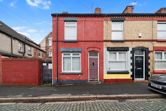 3 Bedroom Terraced House To Rent In Botanic Place, Liverpool, Merseyside, L7
