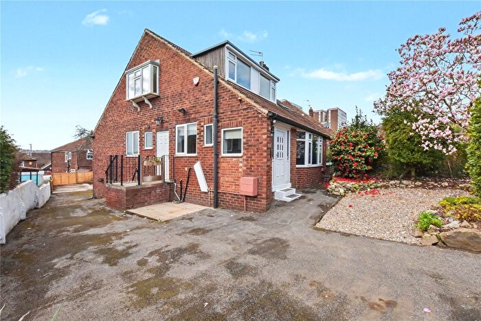 4 Bedroom Bungalow For Sale In Eden Gardens, Leeds, West Yorkshire, LS4