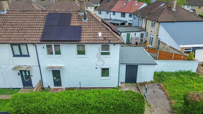 3 Bedroom Semi-Detached House For Sale In Frolesworth Road, Leicester, LE3