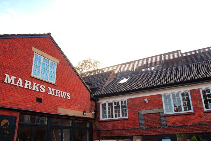 Studio To Rent In Flat C, Marks Mews, Castle Lane, Bedford, Bedfordshire, MK40