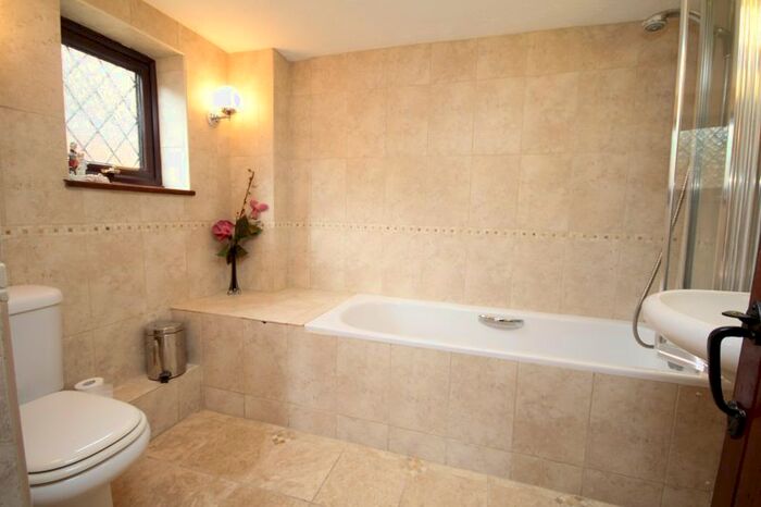 2 Bedroom Semi-Detached House For Sale In Lower Green, Leigh, Tonbridge, TN11
