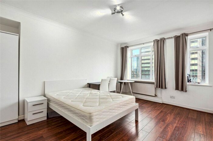 Studio To Rent In Warren Court, - Euston Road, London, NW1