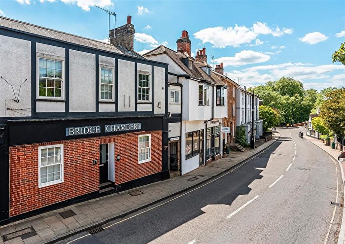 3 Bedroom Flat For Sale In Bridge Street, Leatherhead, KT22
