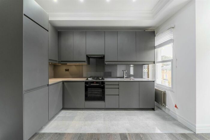 2 Bedroom Flat To Rent In Windsor Road, Ealing, W5