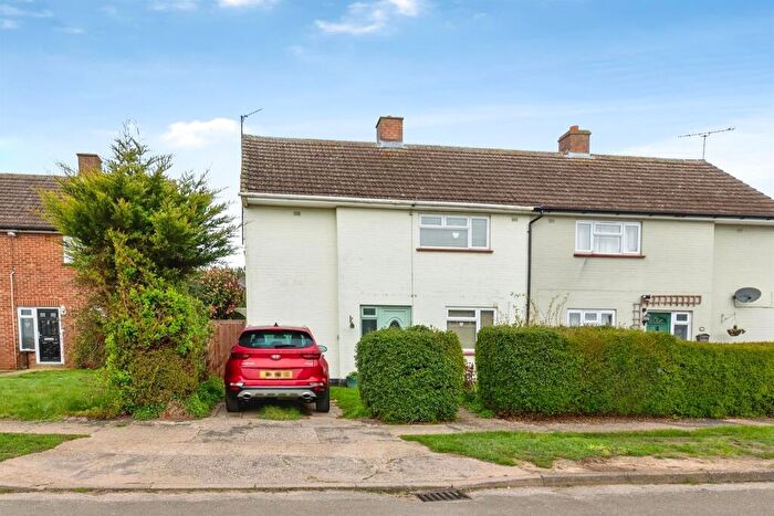 3 Bedroom Semi-Detached House For Sale In Currants Farm Road, Braintree, CM7