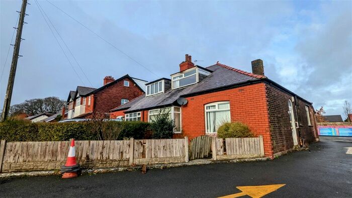 3 Bedroom Semi-Detached Bungalow For Sale In Blaguegate Lane, Lathom, Skelmersdale, WN8