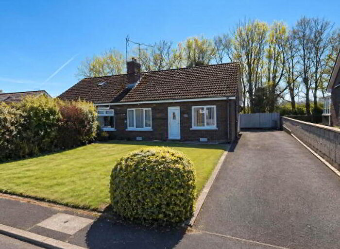 3 Bedroom Semi-detached Bungalows For Sale In Lindenwood Park, Derry, BT48