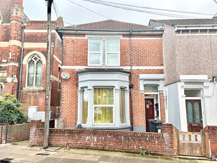 1 Bedroom Apartment To Rent In Powerscourt Road, Portsmouth, PO2