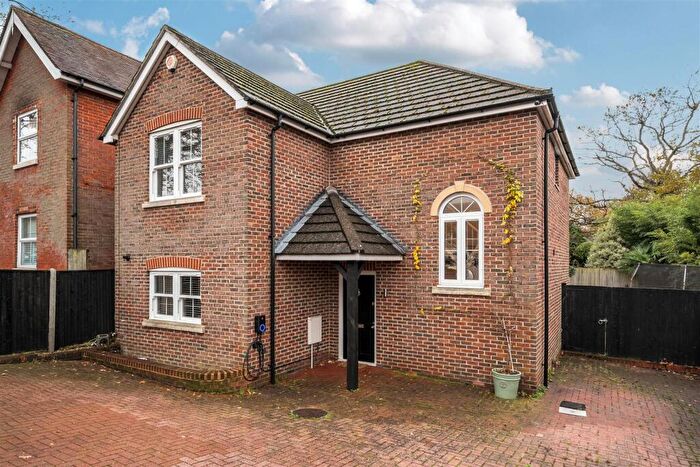 4 Bedroom House For Sale In Church Road, Locks Heath, SO31