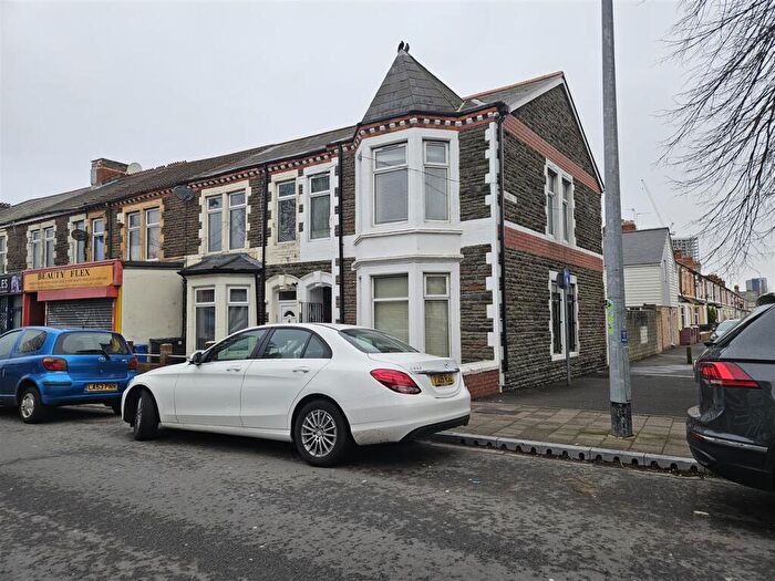4 Bedroom End Of Terrace House To Rent In Corporation Road, Grangetown, Cardiff, CF11