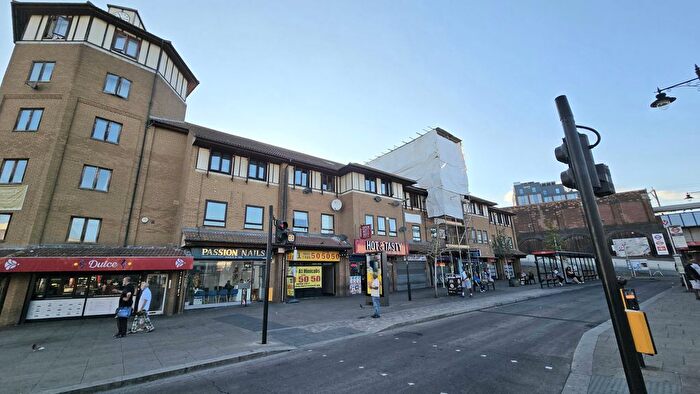 1 Bedroom Flat To Rent In South Street, Romford, RM1