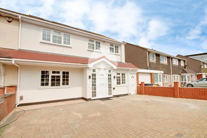 1 Bedroom House Of Multiple Occupation To Rent In Parlaunt Road, Langley, SL3