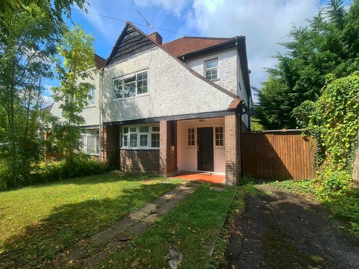 4 Bedroom Semi Detached House To Rent In Donnington Grove, SO17