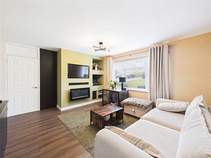 2 Bedroom Flat For Sale In Millground Road, Bristol, BS13