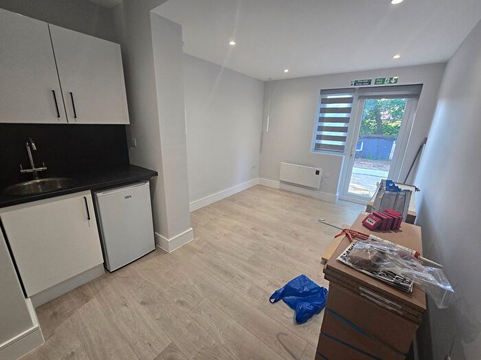 Studio To Rent In Brentmead Place, North Circular Road, Brent Cross, London, NW11