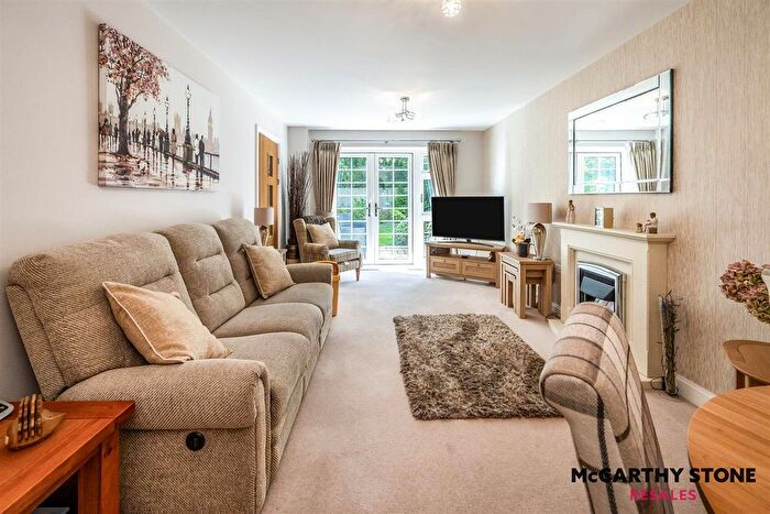 1 Bedroom Flat For Sale In Brueton Place, Blossomfield Road, Solihull, B91