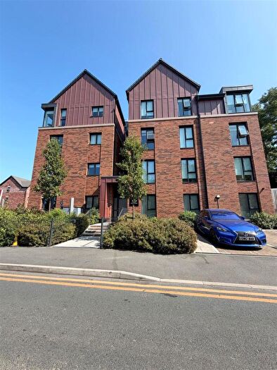 1 Bedroom Apartment For Sale In Lansdowne Road, Monton, M30