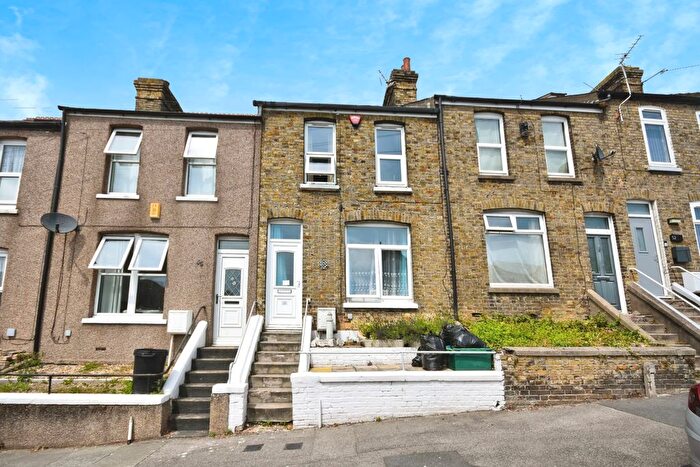 2 Bedroom Terraced House For Sale In College Road, Ramsgate, Kent, CT11