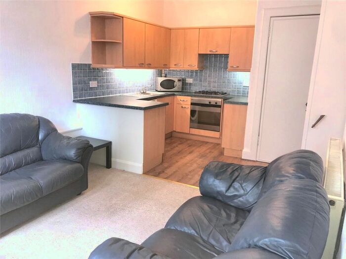 2 Bedroom Flat To Rent In Temple Park Crescent, Edinburgh, EH11