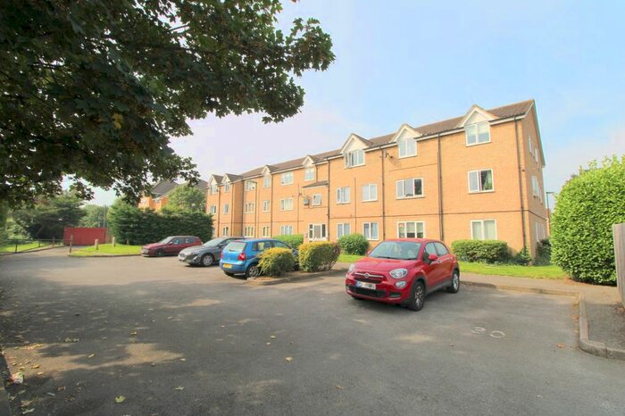 1 Bedroom Flat To Rent In Seymour Way, Sunbury-On-Thames, TW16