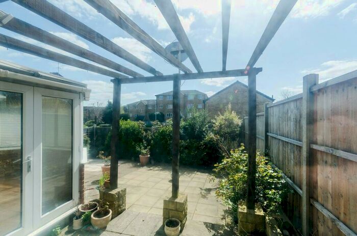 3 Bedroom End Of Terrace House To Rent In Green Pond Road, Walthamstow, London, E17