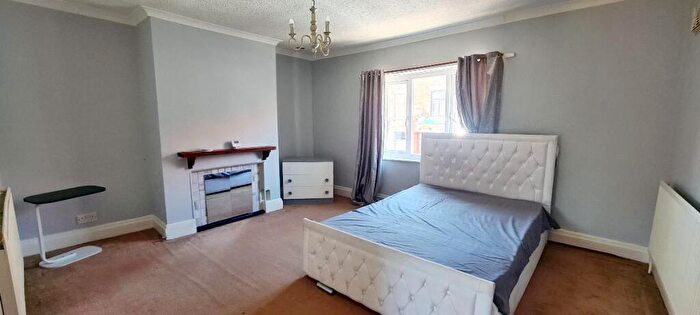 Flat To Rent In Carlton Road, Worksop, S80