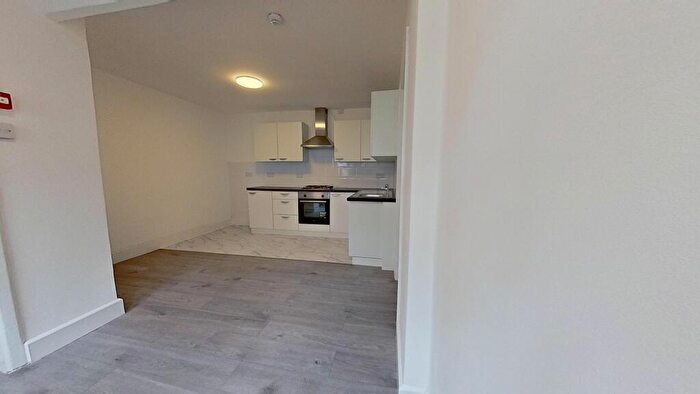 1 Bedroom Flat To Rent In Basement Flat, Station Road, Margate, CT9