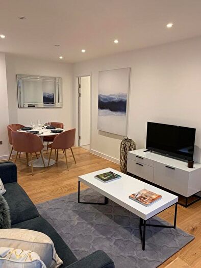 1 Bedroom Flat For Sale In Dolphin Bridge House, London, Uxbridge, UB8