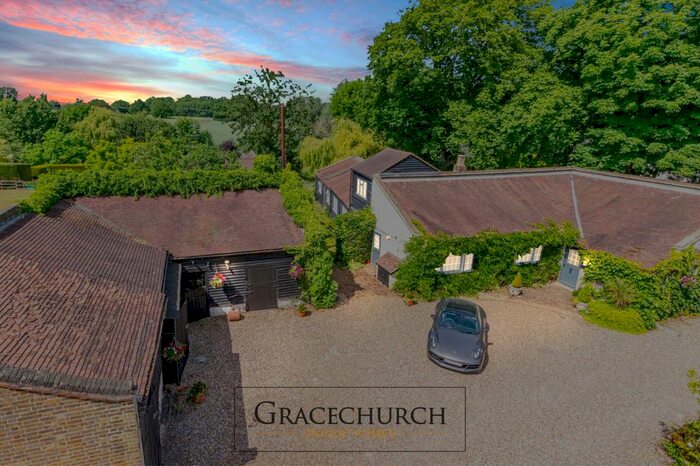 3 Bedroom Detached House For Sale In Old Park Ride, Cheshunt, Waltham Cross, EN7